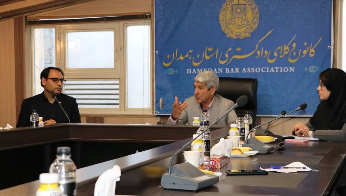 ‍ ‍ رئیس کانون وکلای دادگستری استان همدان در جمع روابط عمومی ها مطرح کرد