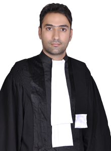 عکس وکیل مجید بیات