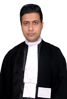 عکس وکیل احسان یوسفی