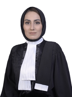 عکس وکیل نفیسه تقی نجات