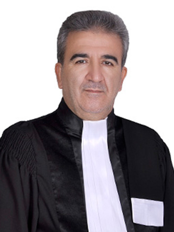 عکس وکیل محمد خویشوند