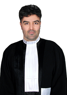 عکس وکیل عباس بیات