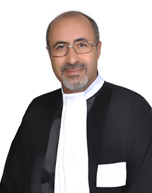 عکس وکیل احسان بیاتی