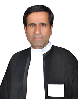 عکس وکیل شهاب فرخ روز