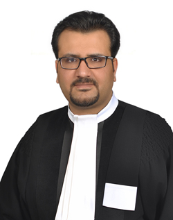 عکس وکیل حامد قربانی
