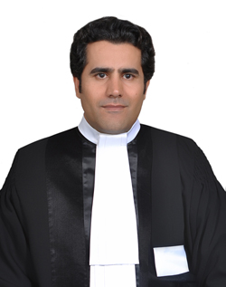 عکس وکیل چنگیز دکامی