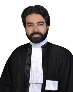عکس وکیل عباس یزدانی