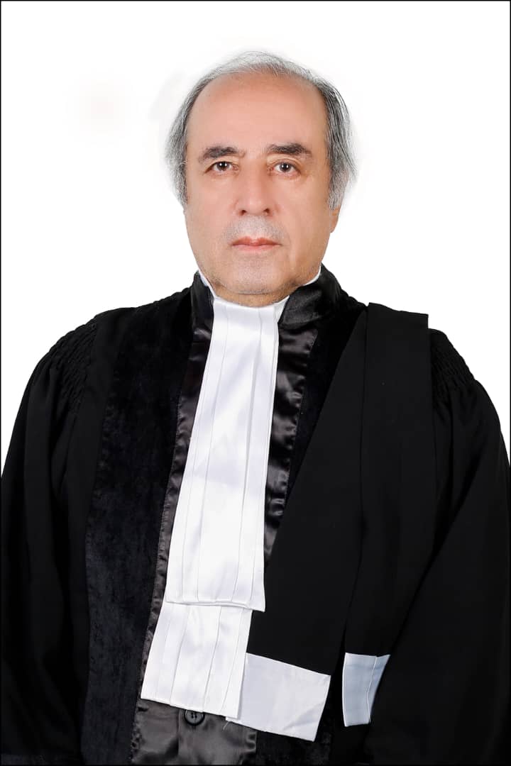 عکس وکیل سیدعلاالدین عظیمی