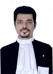 عکس وکیل مجتبی طلائی