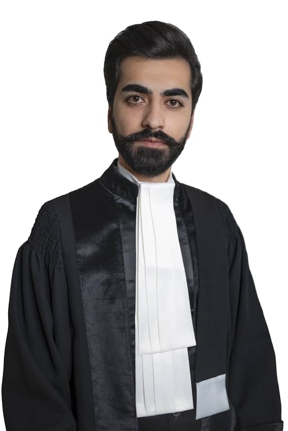 عکس وکیل فرزاد زارعی لطف