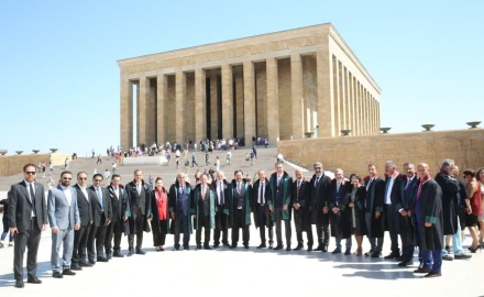 حضور رییس کانون وکلای دادگستری استان همدان در پنجاه و چهارمین سالگرد تأسیس اتحادیه کانون های وکلای دادگستری ترکیه 